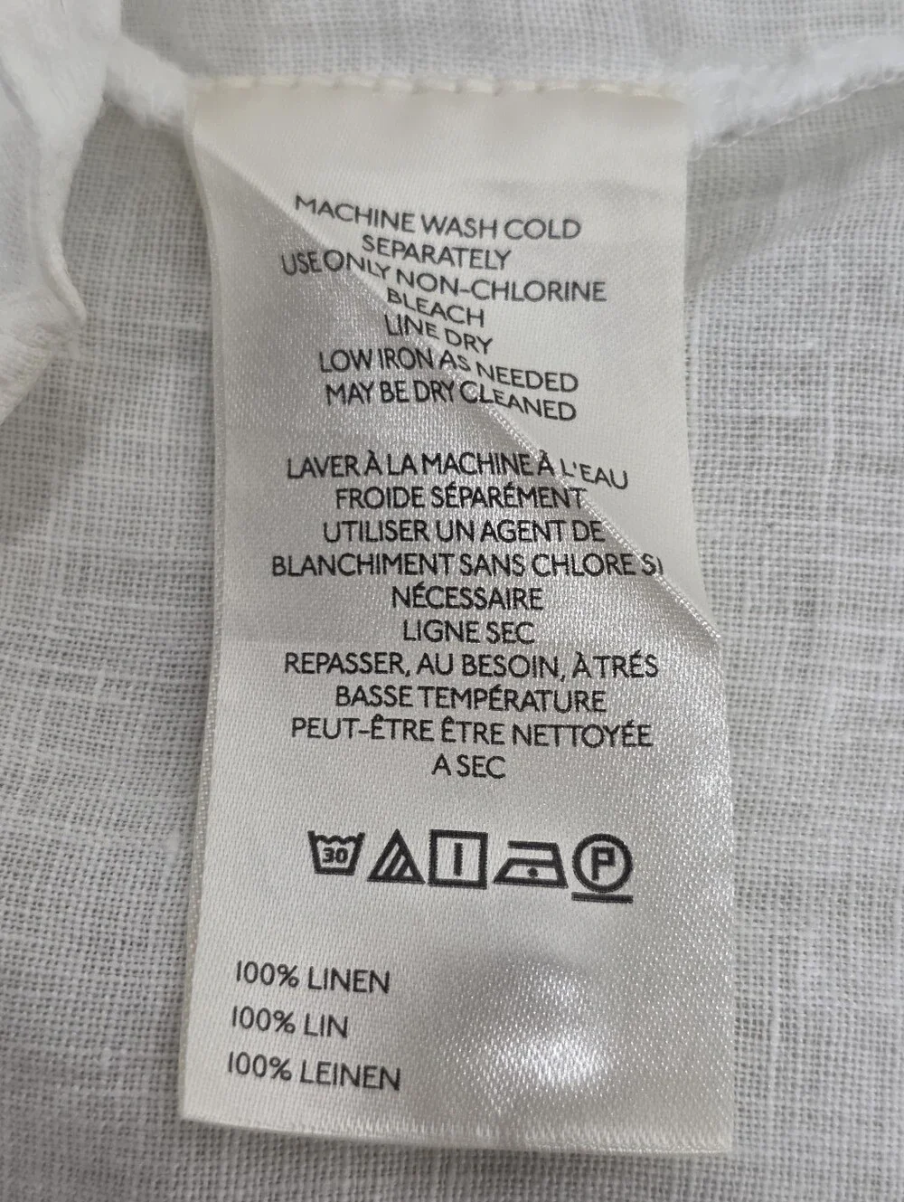 Pilcro Anthropologie White Linen Puff-Sleeve Button Front Blouse